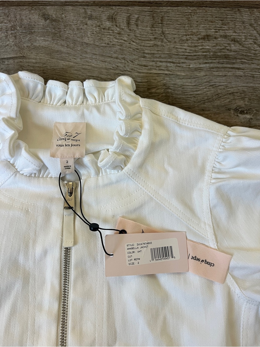 Cinq a Sept Anabella Short Sleeve Zip Jacket in White - Picture 4 of 6